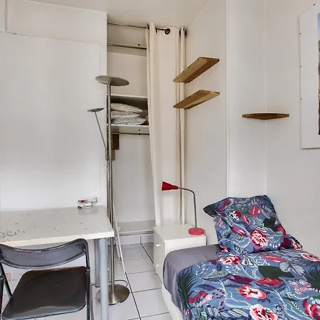 Cosy In The 8th Arr 4 Min From Rome Metro * פריז