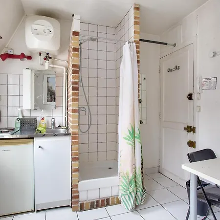 Cosy In The 8th Arr 4 Min From Rome Metro